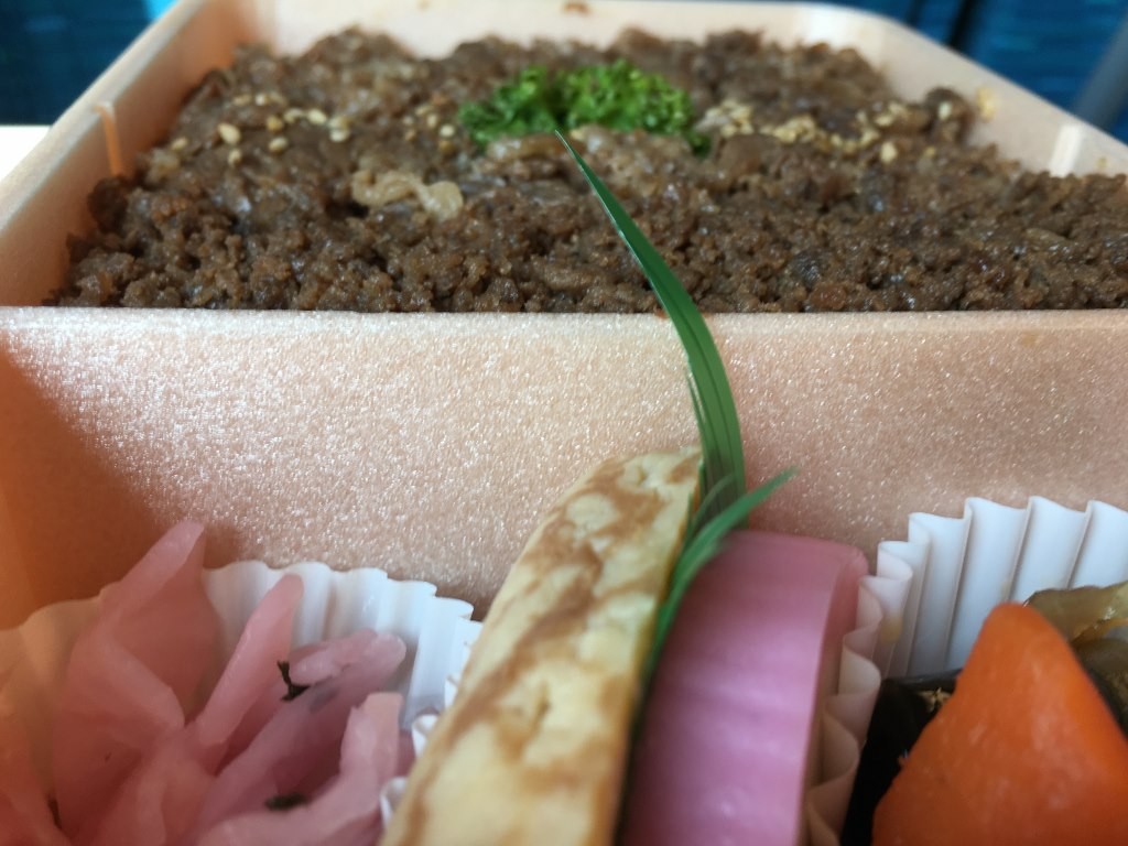 お弁当牛肉どまん中 (15)
