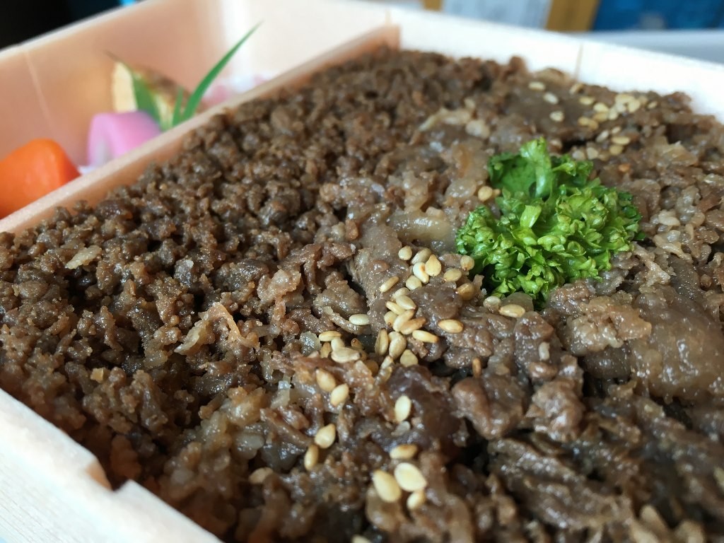 お弁当牛肉どまん中 (14)