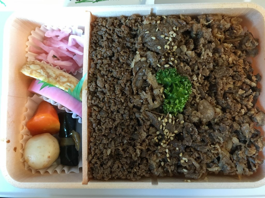 お弁当牛肉どまん中 (12)