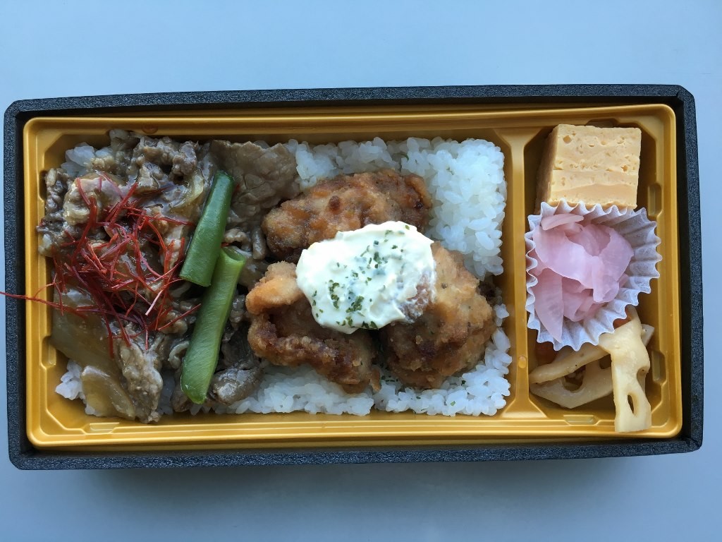 黒毛和牛焼肉とチキン南蛮弁当 西麻布吾空 羽田空港お弁当 (4)