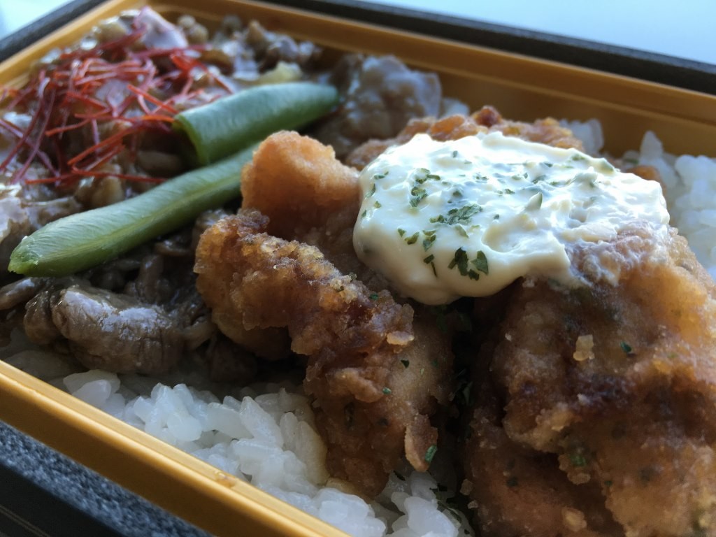 黒毛和牛焼肉とチキン南蛮弁当 西麻布吾空 羽田空港お弁当 (6)