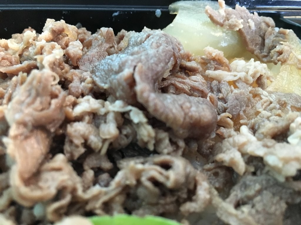 鳥取牛弁当(そぼろいろ) 羽田空港お弁当 (9)