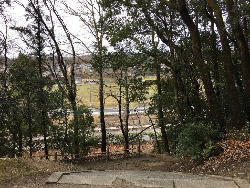 金鵄顕彰碑 (23)