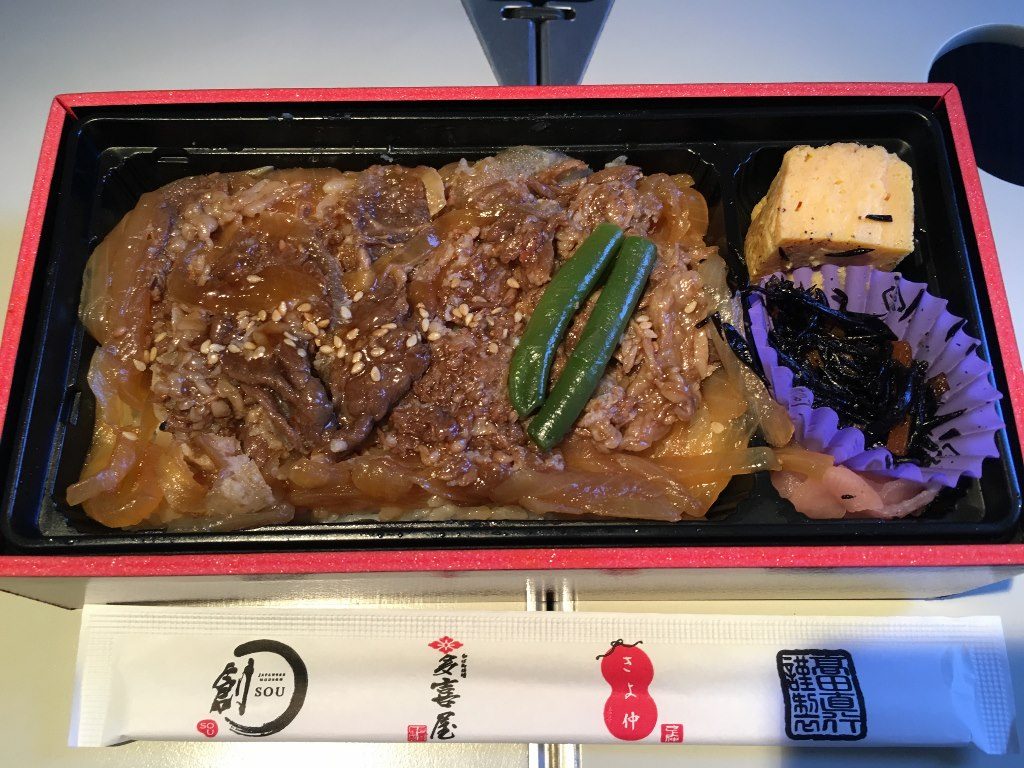 石垣牛焼肉弁当 (7)