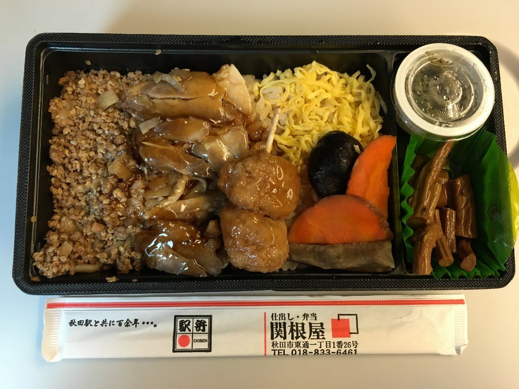 秋田比内地鶏こだわり鶏めし (8)
