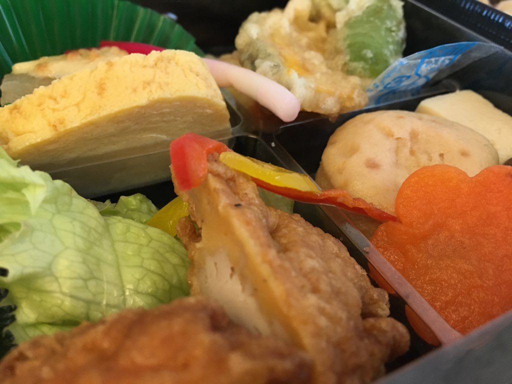 二段鶏めし弁当 (12)