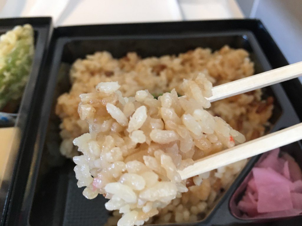 二段鶏めし弁当 (18)