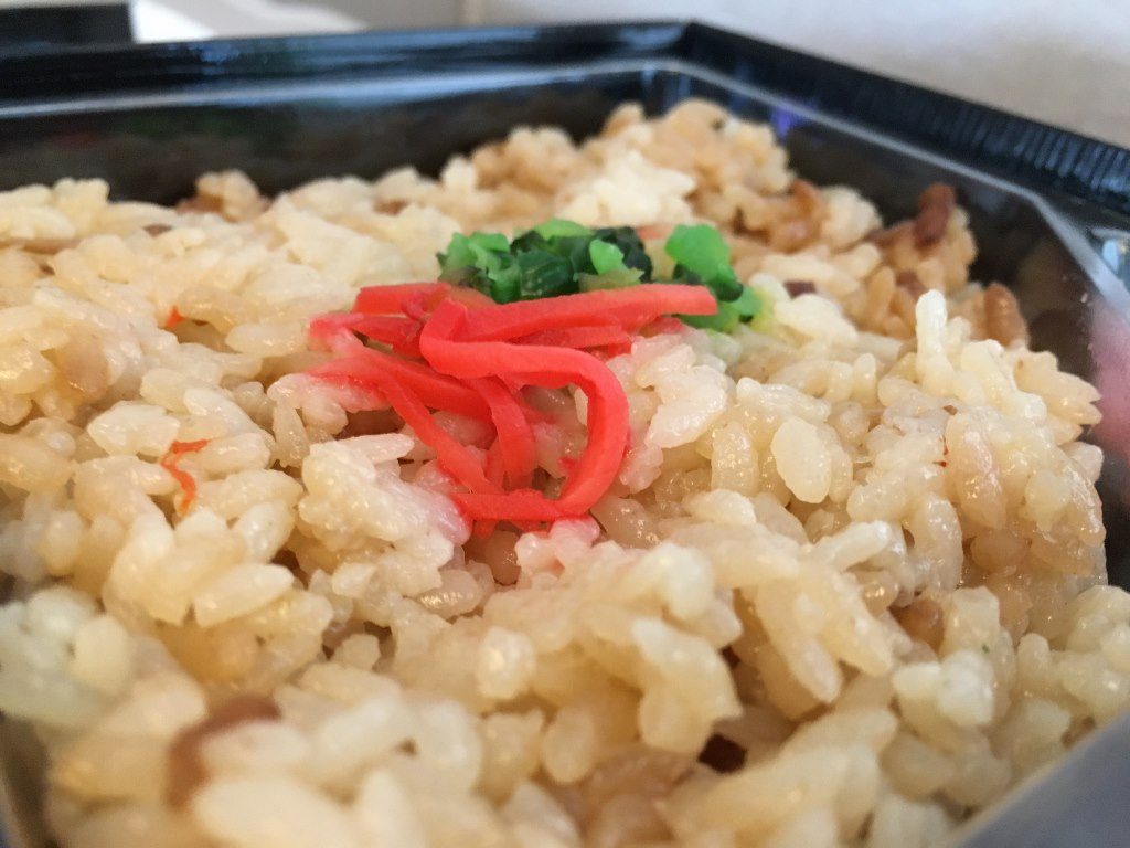 二段鶏めし弁当 (13)